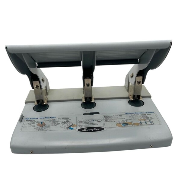Swingline Other - Swingline 75 Sheet Heavy Duty 3 Hole Punch Adjustable 9/32 Gray Office TESTED